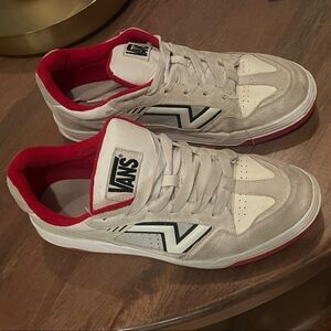 Vans Upland chunky 90s low-top sneakers in white and red. Size 11